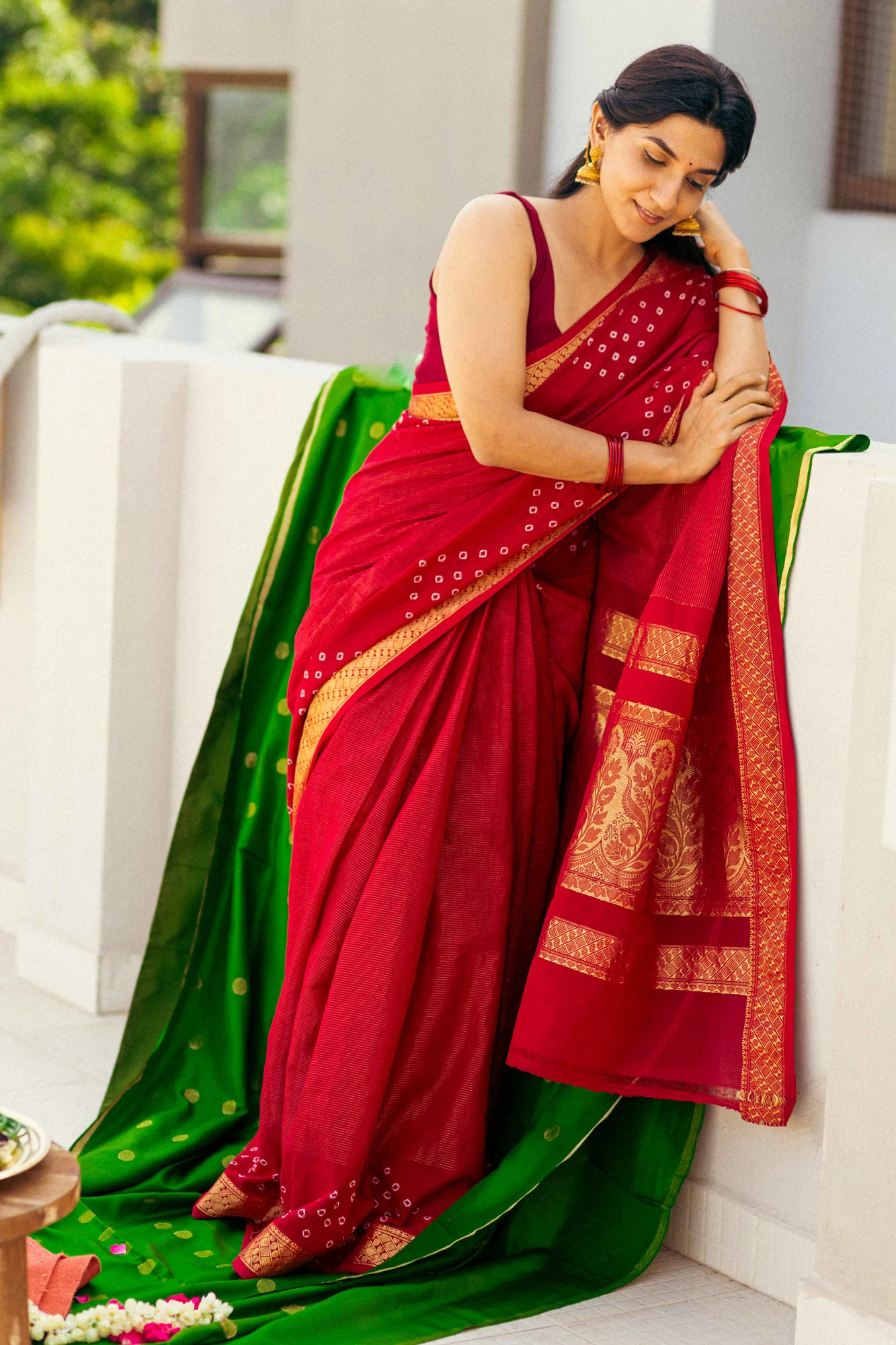 Madurai Red Vaira Oosi Sungudi Saree - 2