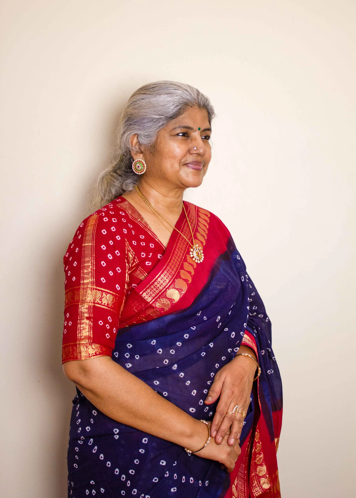 Navy Blue Diamond Sungudi Saree with Red Border - 2