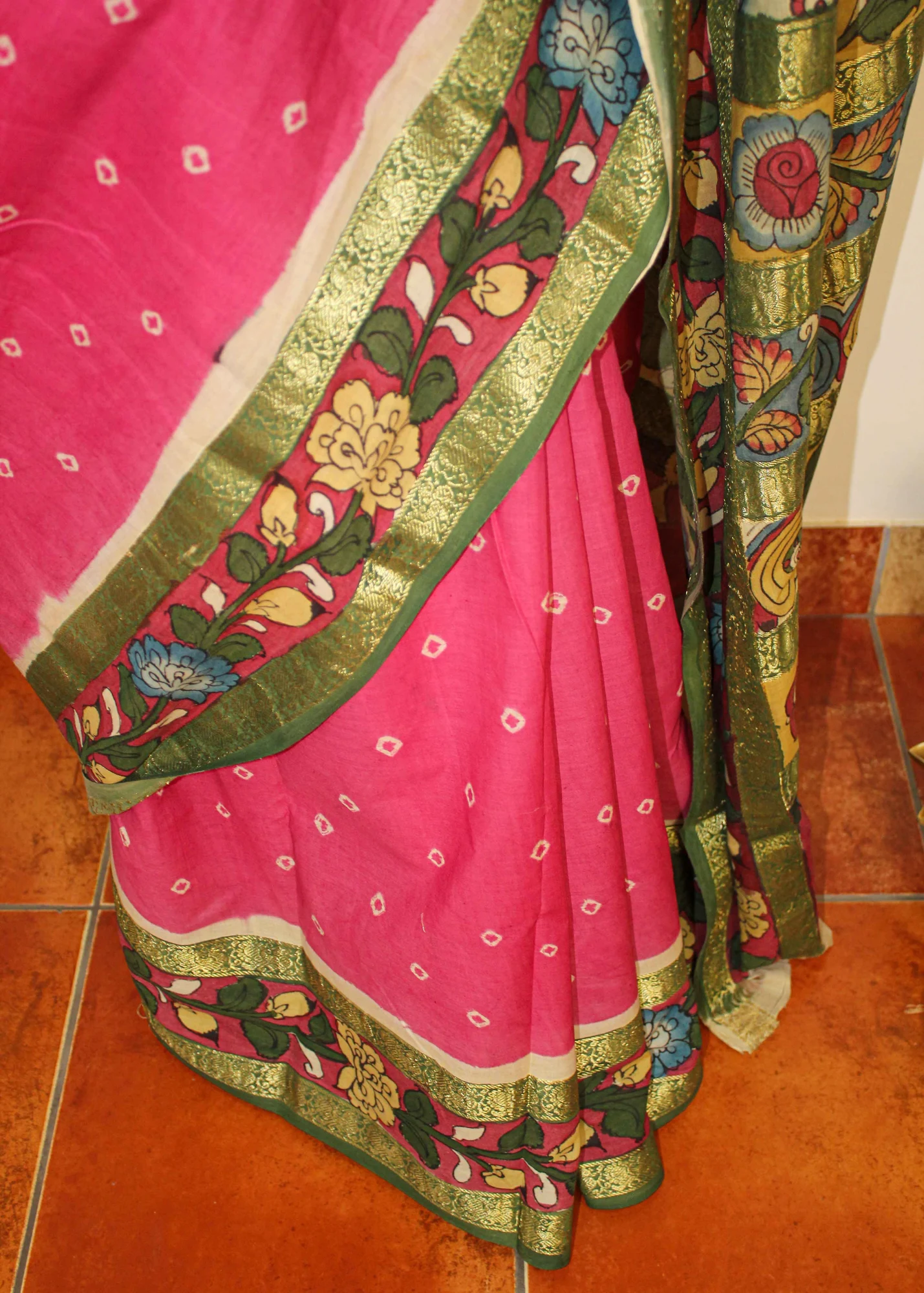 Pink Kalamkari Sungudi Saree - 5