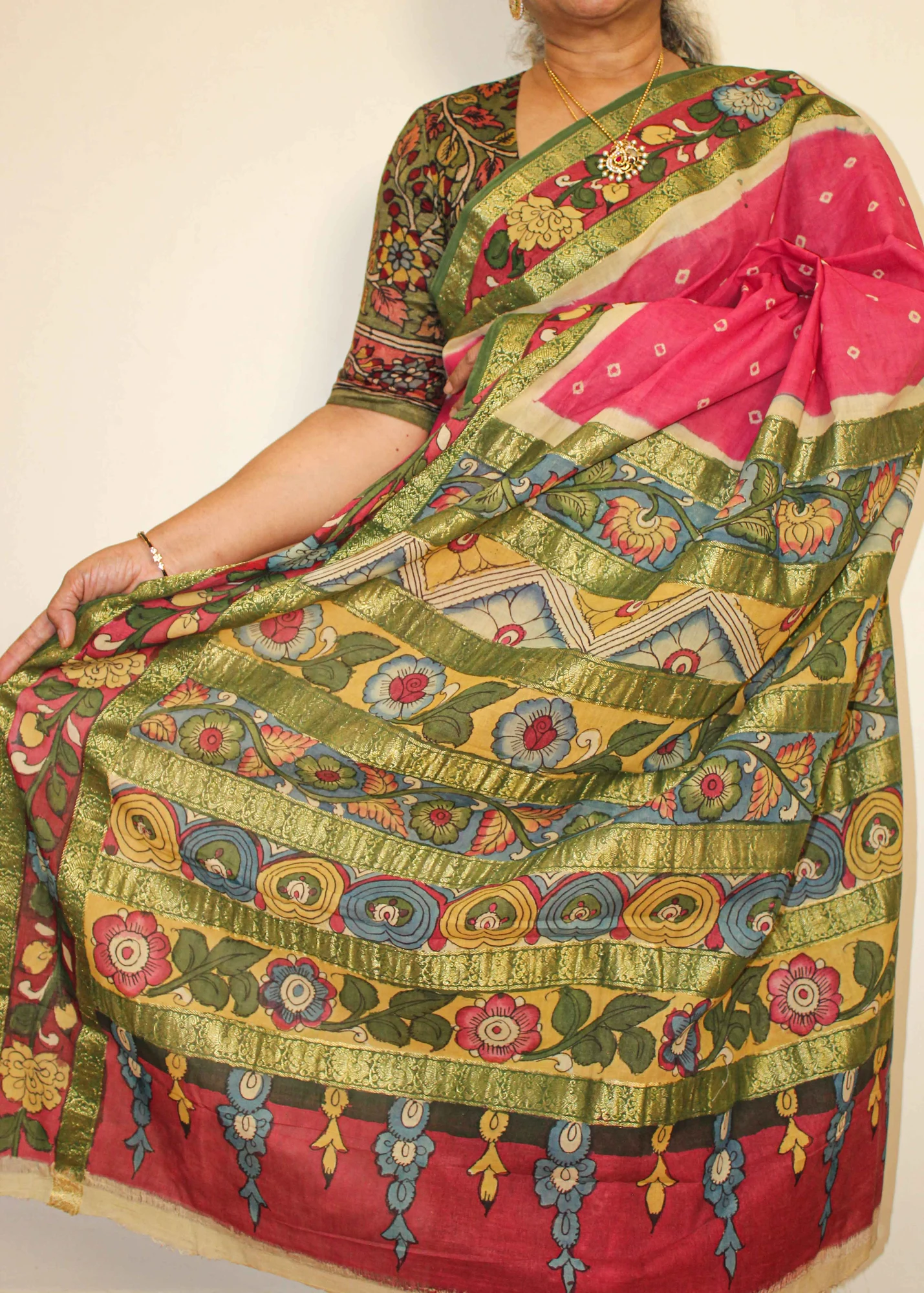 Pink Kalamkari Sungudi Saree - 4