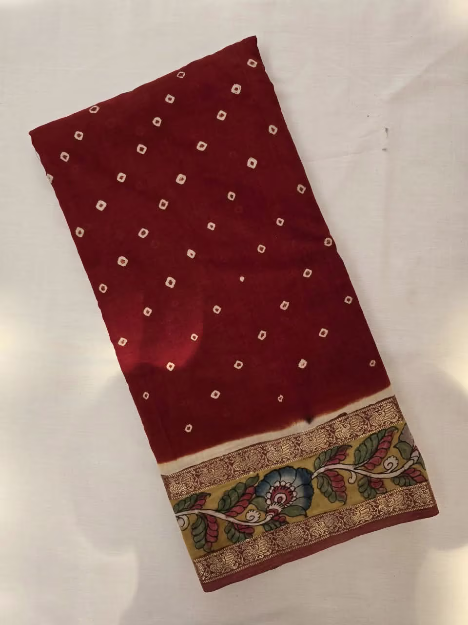 Madurai Arakku Red Kalamkari Sungudi Saree - 3