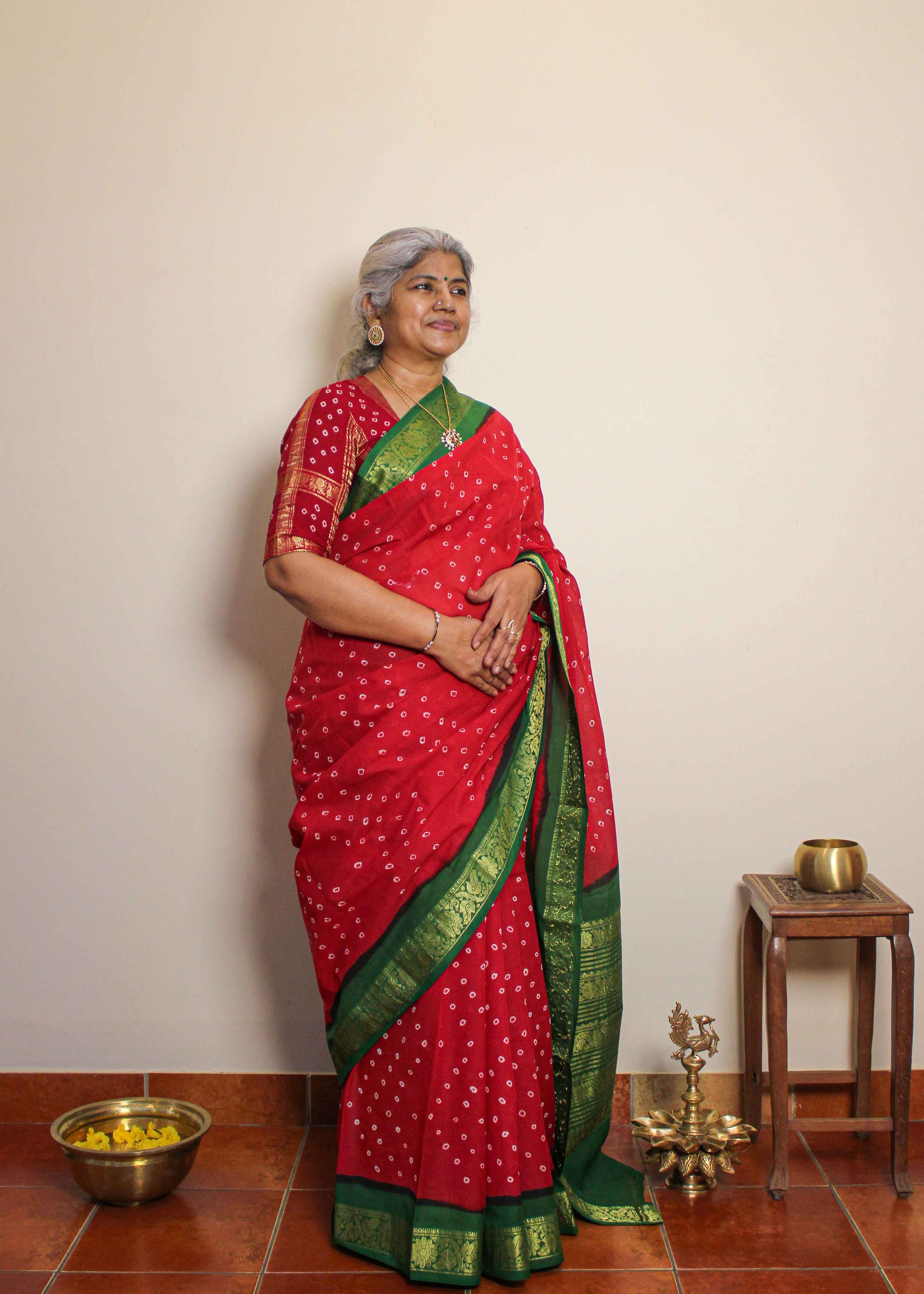 Red Vangi Sungudi Saree with Green Floral Border - 1