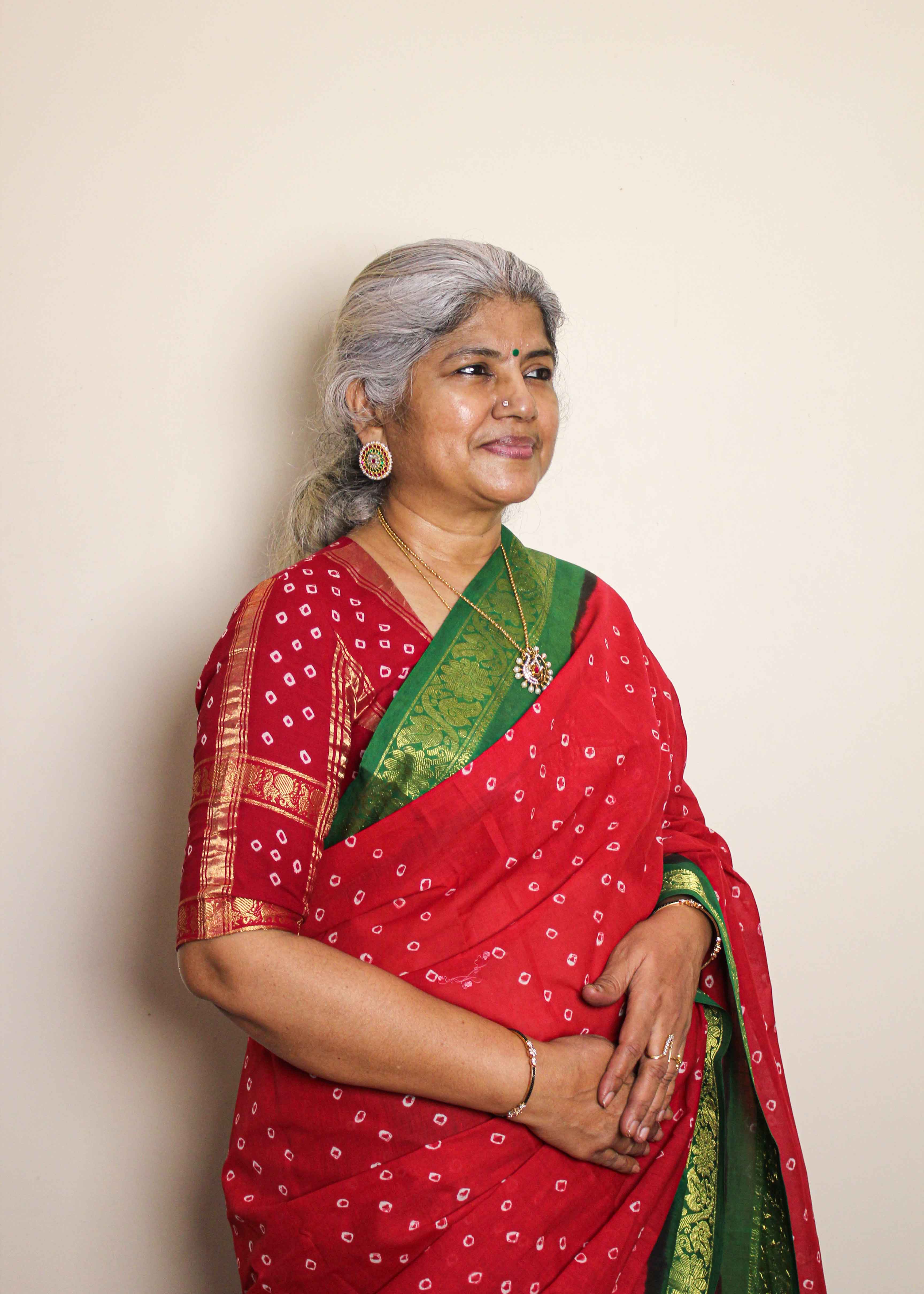 Red Vangi Sungudi Saree with Green Floral Border - 2